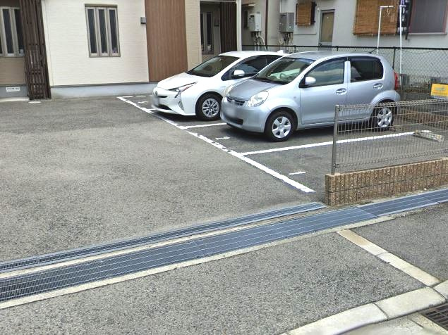 フジパレス鳳西一の駐車場