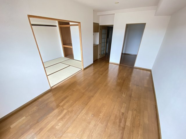 【居間・リビング】