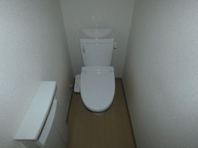 【トイレ】 | 温水洗浄便座付きです