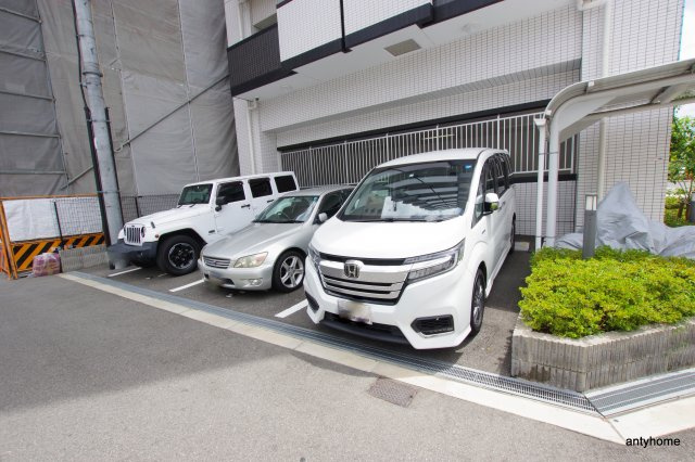 フォレストガーデン天満橋Ⅰ　仲介手数料無料の駐車場