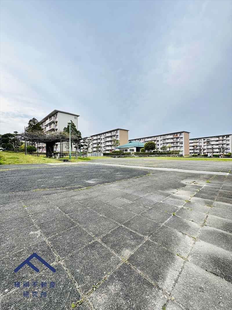 油山団地13棟の周辺