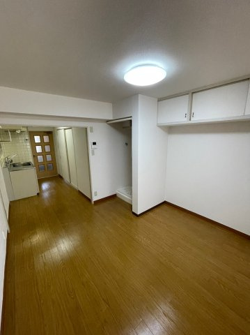 仲介手数料0円！！植田ハウスの居間・リビング