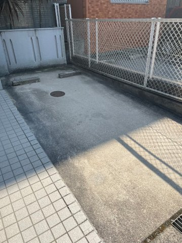 仲介手数料0円！！植田ハウスの駐車場