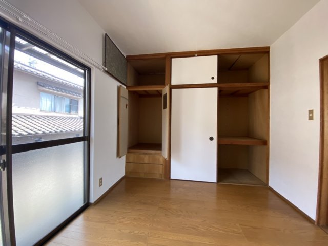 西野貸家の収納