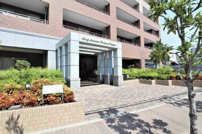 【エントランス】 | キングマンションフォルターナ鴫野 | 宅配ロッカー付き、管理人さん日勤のオートロックマンションです。