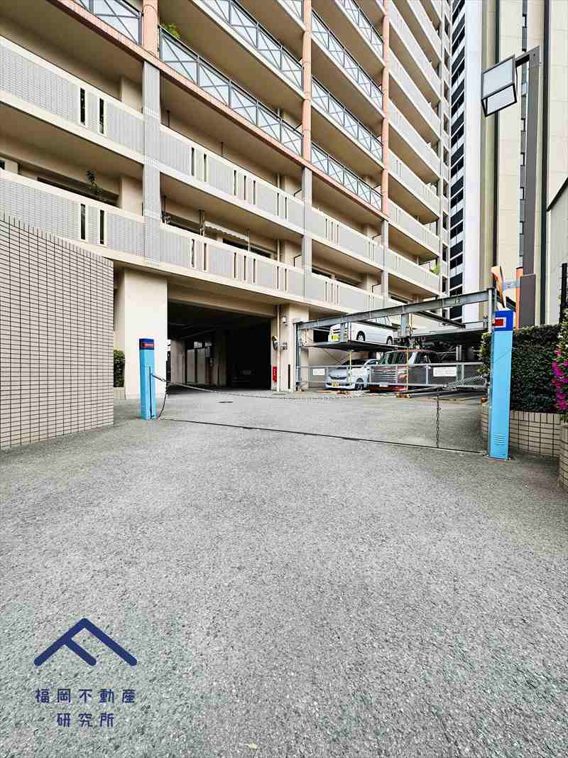 アンピール百年橋の駐車場