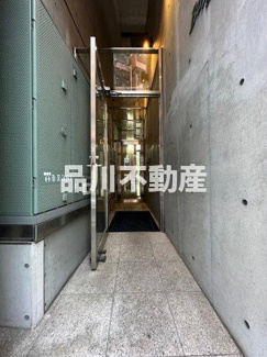 【エントランス】 | ゆとりのあるエントランスです