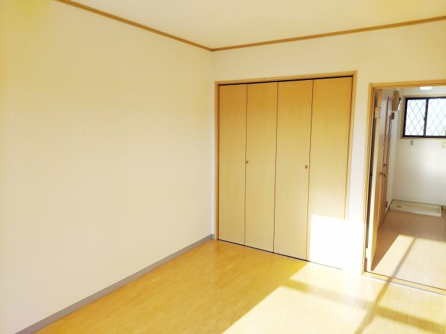 【寝室】 | ハートフルハイツ