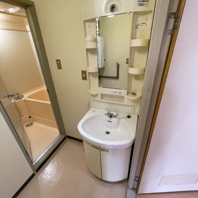 室蘭東町第１住宅の洗面所