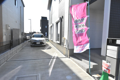 【駐車場】 | 鴻巣市箕田字富士山　全14区画 | 駐車場縦列2台になります