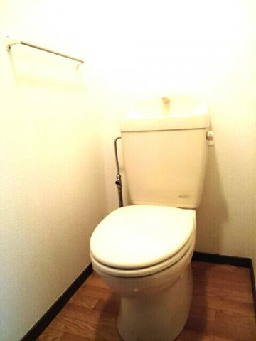 エスポワールＫのトイレ|シンプルで使いやすいトイレです