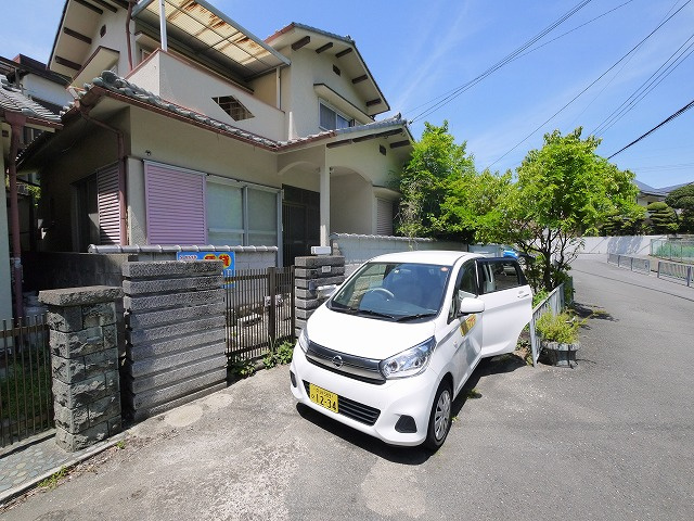 生駒市東菜畑2丁目戸建ての駐車場