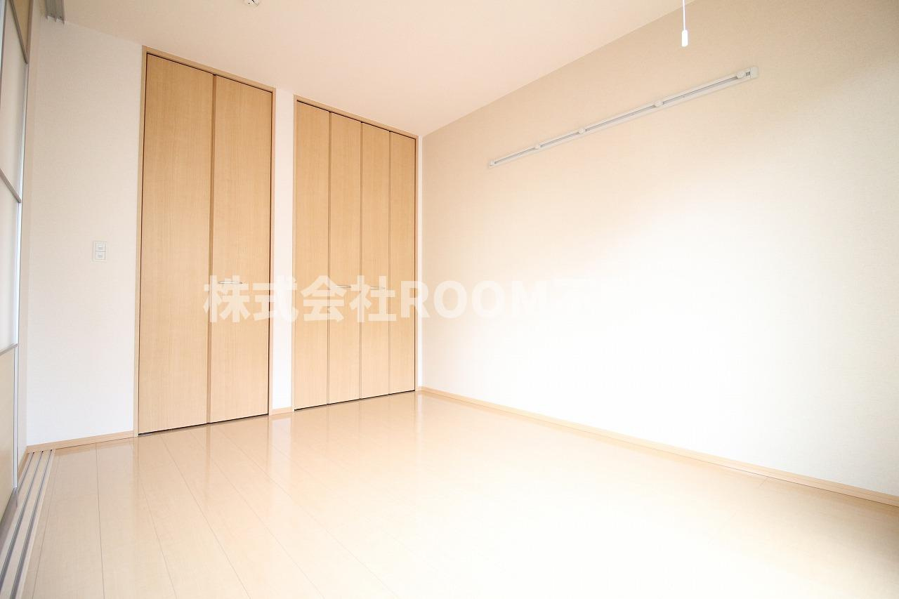 ル・グラン花繰　Ⅰ・Ⅱの洋室|明るい洋室です