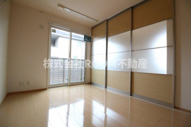 ル・グラン花繰　Ⅰ・Ⅱの寝室|落ち着いた色調の寝室です