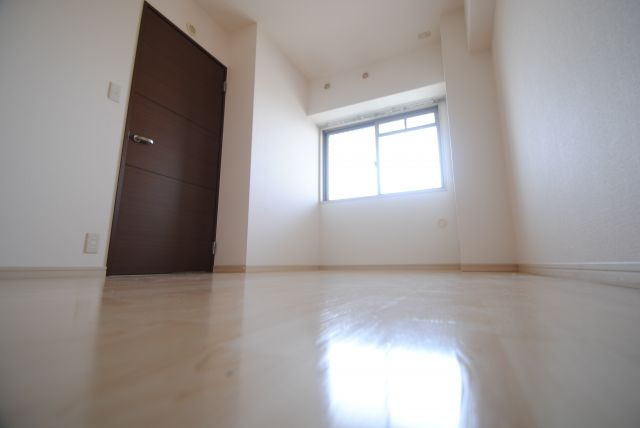 久留米市東櫛原町の賃貸マンションの洋室