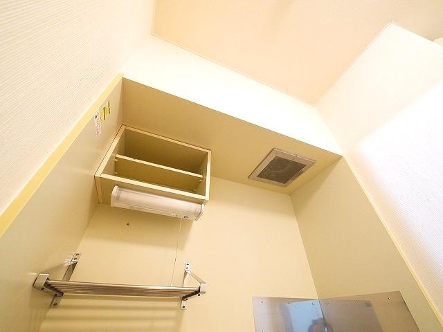 ブランジュール　ルナのキッチン|食器棚もございます