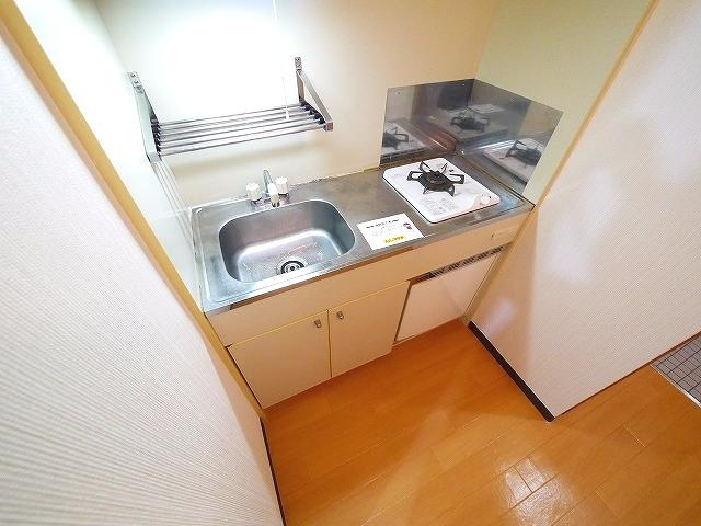 ブランジュール　ルナのキッチン|コンパクトなキッチンで掃除もラクラク