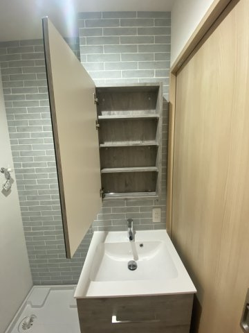 BRAVE　BASE久留米南の洗面所|反転タイプ