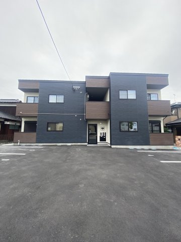 BRAVE　BASE久留米南の外観|反転タイプ