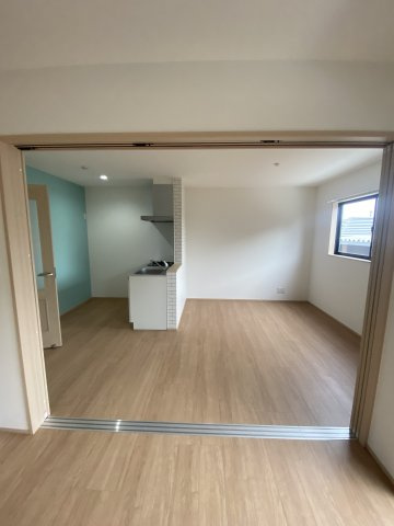 BRAVE　BASE久留米南の居間・リビング|反転タイプ