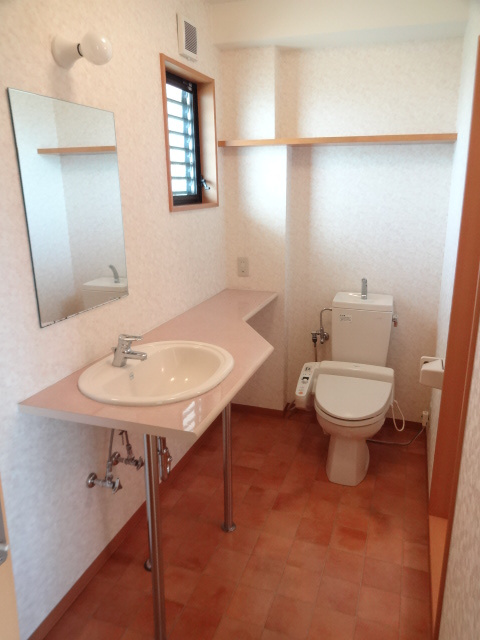 クラシオンのトイレ|清潔感のあるトイレです