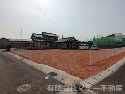 【駐車場】 | 菰野町池底戸建