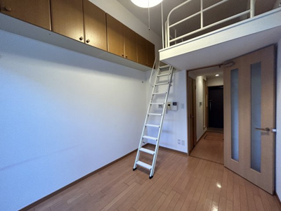 【洋室】 | エステムコート梅田茶屋町デュアルスペース