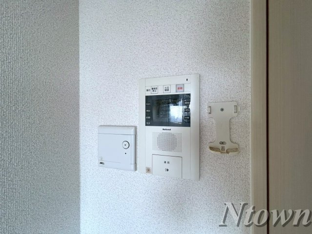 【セキュリティ】 | プレサンス鶴舞グリーンパーク | モニター付きインターフォンです