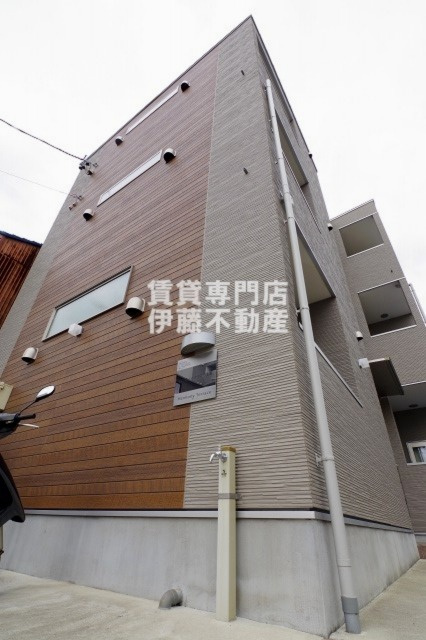 ハーモニーテラス稲生町の外観