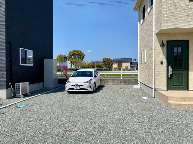 柳川市三橋町柳河の新築一戸建の駐車場