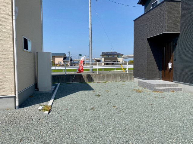 柳川市三橋町柳河の新築一戸建の駐車場