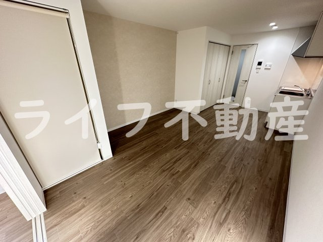 アート小若江の居間・リビング|ゆったり過ごせる居間です