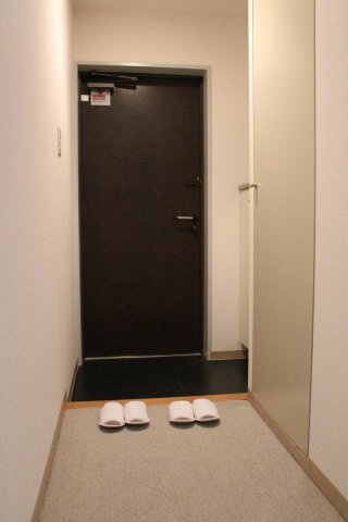 パークノヴァ府中の玄関