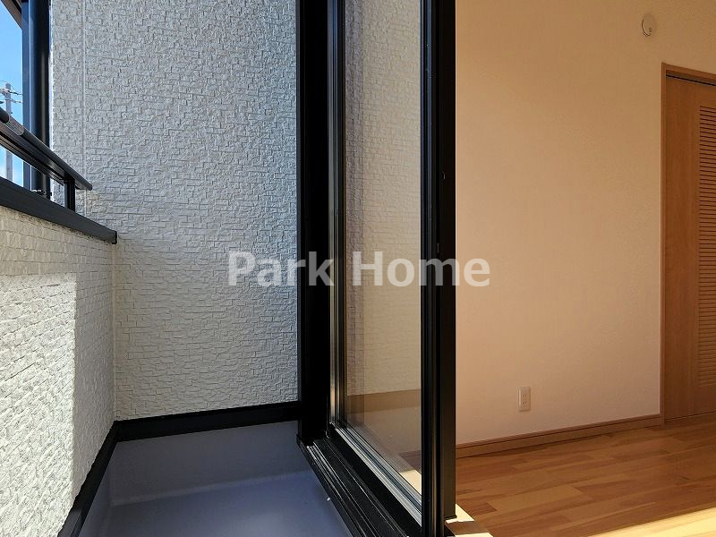 高知市鴨部3丁目 B号地 新築戸建てのバルコニー