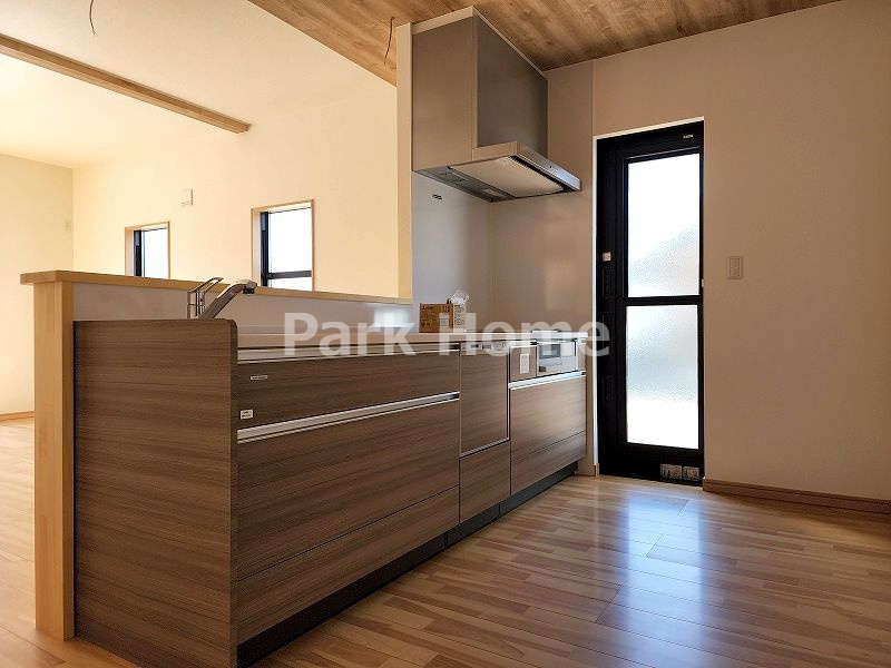 高知市鴨部3丁目 B号地 新築戸建てのキッチン