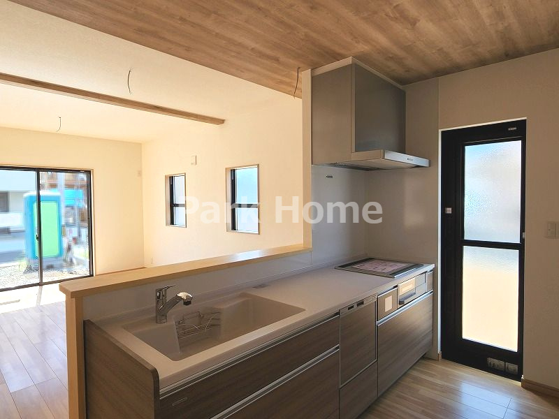 高知市鴨部3丁目 B号地 新築戸建てのキッチン