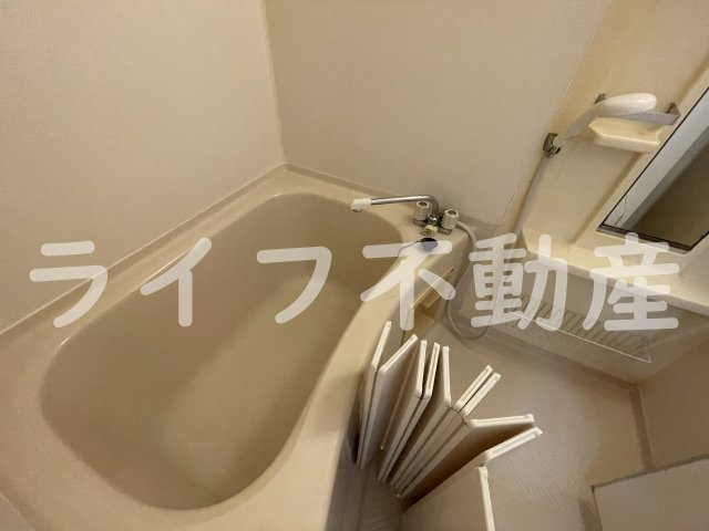 ラ・フォーレ高井田の浴室|コンパクトで使いやすいお風呂です