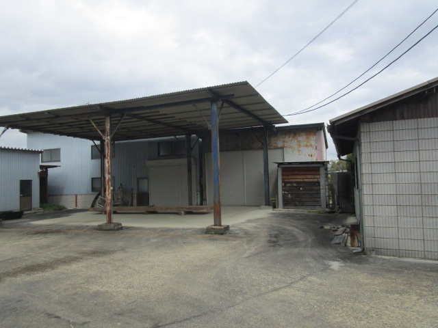 八尾市水越６丁目の工場の外観