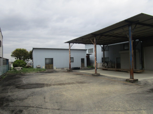 八尾市水越６丁目の工場の外観