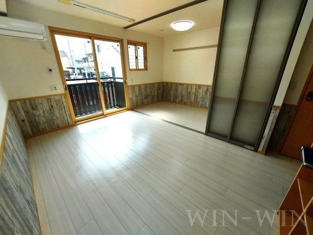 ソレイユ北島 Bの居間・リビング