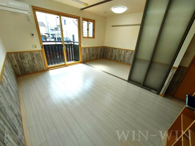 ソレイユ北島 Bの居間・リビング