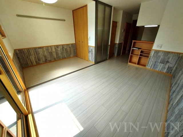 ソレイユ北島 Bの居間・リビング