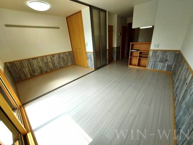 ソレイユ北島 Bの居間・リビング