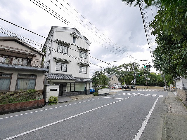 城家ビルの周辺