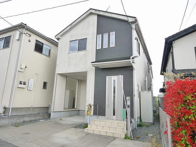 天理市石上町戸建ての外観|建物外観を気になさる方へ、見た目の良い物件です