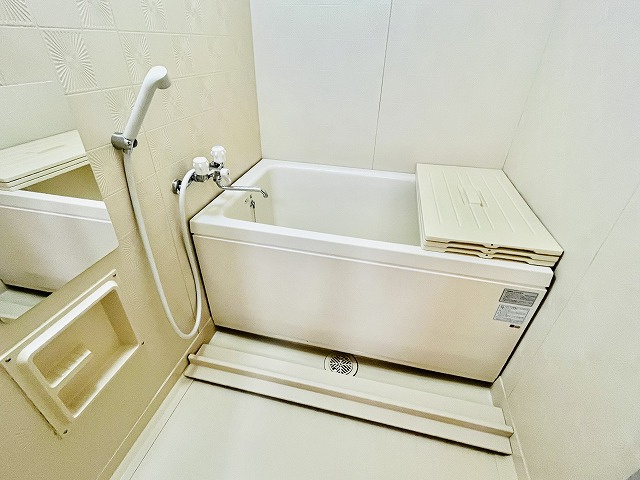 ハイツフジオの浴室|きれいなお風呂です