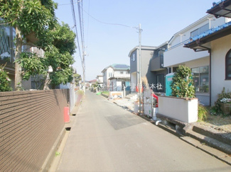 【前面道路含む現地写真】