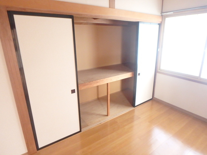 アメニティ津志田　Aの収納