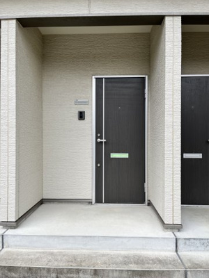 【エントランス】 | コンフォートガーデン | キレイなエントランスです