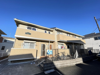 【外観】 | プランタン | 小田急線「柿生」駅まで徒歩8分！便利な立地の2階建てアパートです♪通勤通学はもちろん、お買い物やお出かけにもGood☆